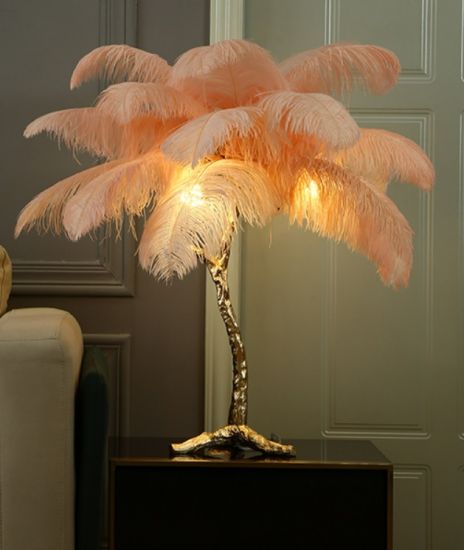 Лампа настольная с перьями FEATHER LAMP | Цвет: розовый